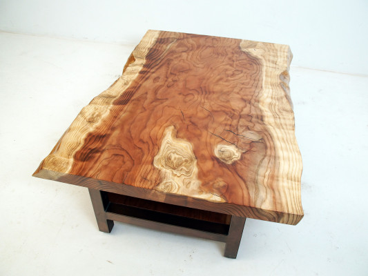 Niewent Dësch Designer Dësch Couchdësch Handgemaachter Präis 1m²