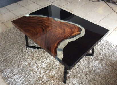 Couchtisch River Table Epoxidharz Massiv Dëscher 70x40 Flossdësch