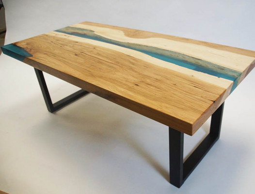 Couchtisch River Table Epoxidharz Massiv Dëscher 120x70 Flossdësch Echt Holz