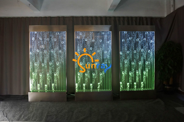 Wandpanelen mat Waasserblasen LED Nei Waasserwand Designer Waasser Wand beliicht.