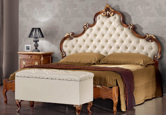 Schlofkummer Komplett Set Bett 2x Nuetsdësch Kommode Spigel Fauteuil 6tlg Italien