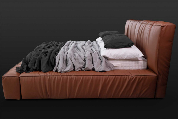 Better Hotel Kënschtleder 180x200cm Luxus Miwweldesign Polsterbett Bett