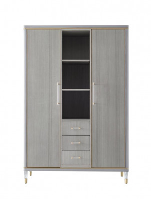 Italienesch Schlofkummerméibelen Design Kleederschaf Hölzerschaf