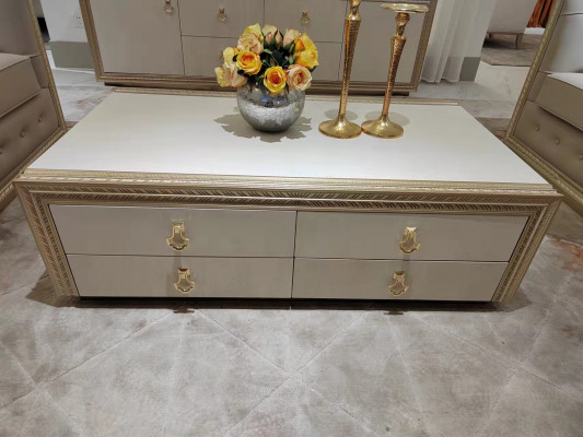 Klassesche Canapé Dësch Holz Dësch geschnëtzt Luxus Design Italienesch Miwwelen Nei