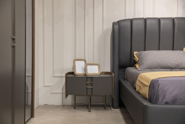 Modern Schlofzëmmer Set Bett + 2x Nuetsdëscher Design Miwwelen 3 Stéck EU