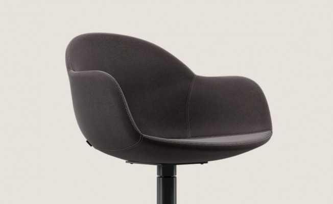 Designer schwaarze Salle-à-manger-Stull mat Edelstolfouss Luxus Einsëtzeger Neit