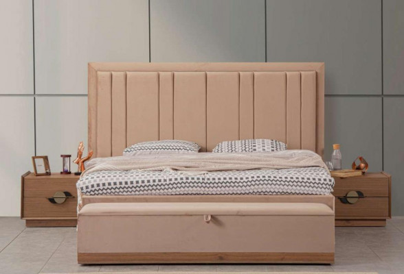 Schlofkummer Set Miwwelen Bett 2x Nuetsdëscher 5 Deeler Modern Luxus Nei