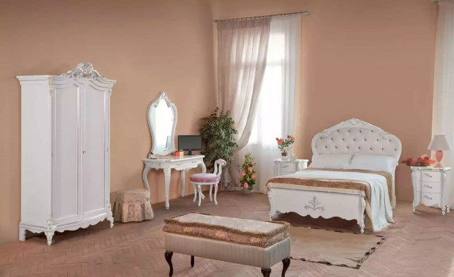Komplett Schlofzëmmer Set Bett Nuetsdëscher Kleederschaf Hocker 8 Deeler
