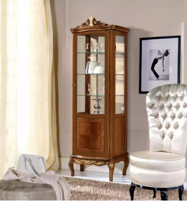 Klassesch Héichwäerteg Brong Vitrin Glas Schaf Massivholz Miwwelen Design