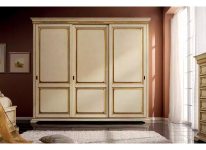 Kleederschaf Holz Schaf Schlofkummer Miwwelen Design Schief Beige