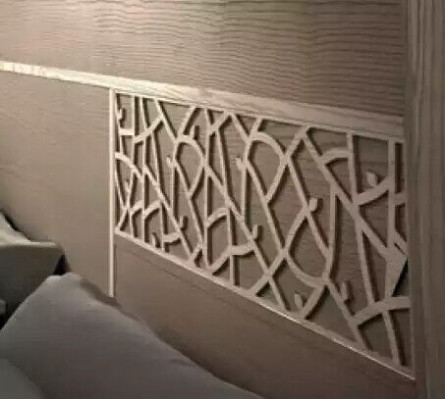 Schlofzëmmer Set 6-Stéck Luxus Bett 2x Nuetsdëscher Kleederschaf Holz Nei
