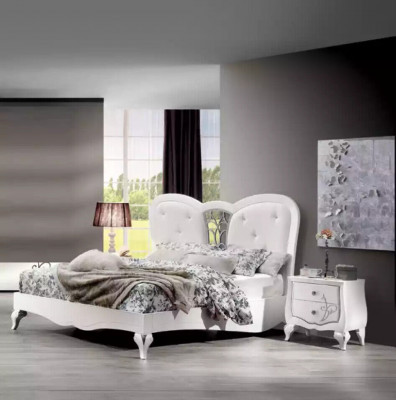 Bett 2x Nuetsdëscher 3-tlg. Schlofzëmmer Set Design Miwwelen Modern Luxus Nei