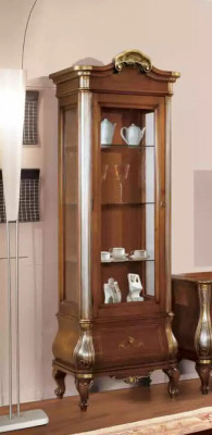 Luxuriéis héichwäerteg Vitrinn aus brongem Holz Klassesch Miwwelen Schaf
