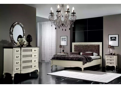 Bett 2x Nuetsdëscher 5 Deeler. Italienesch Miwwelen Schlofkummer Kommode Holz