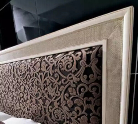 Bett 2x Nuetsdëscher 5 Deeler. Italienesch Miwwelen Schlofkummer Kommode Holz