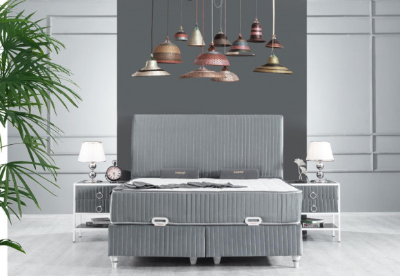 Schlofkummer Set Gro Metall Bett Boxspring Design 2x Nuetsdëscher Nei 3tlg.