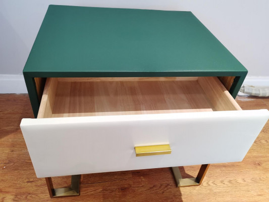 Design Nuetsdësch Konsol Dekor Metall Glanz Dëscher Konsolen Schlofzëmmer