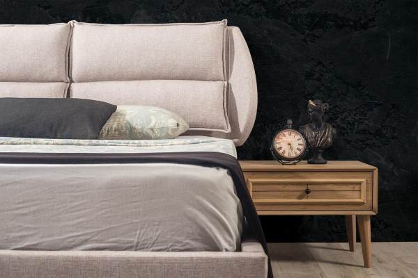 Luxus-Schlofzëmmer Set Bett + 2x Nuetsdëscher Modernen Design Elegant Komplett