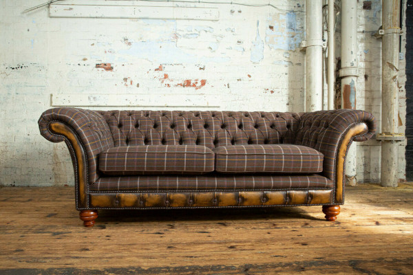 Klassesch Chesterfield Sofa 3-Sëtzer Design Sofas Polster Couchen Lieder Brong