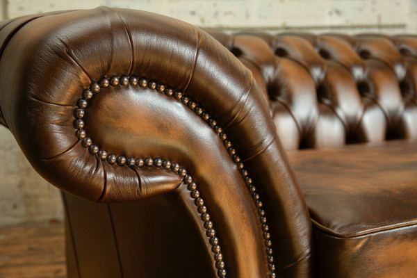 Chesterfield Sofa 4 Sëtzer Wunnzëmmer Couch Couchen Polster Sofas Neit XXL Grouss