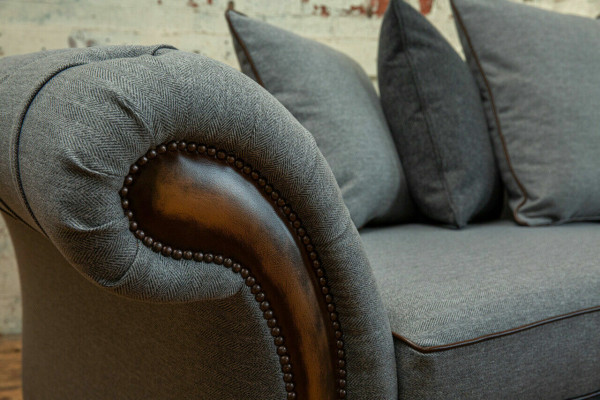 Klassesch Chesterfield Design Sofa 4 Sëtzer Couch Polster Luxus Textil Couchë