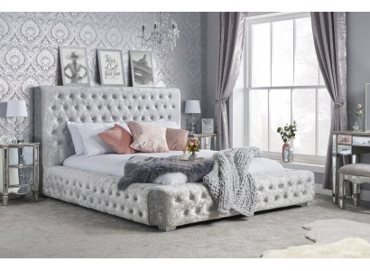 Grouse Chesterfield Bett mat héijer Kappbreet Designer Duebelbett