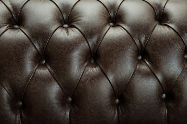 Braune Chesterfield Couch Polster 4-Sëtzer Designer Wunnzëmmer Couchen