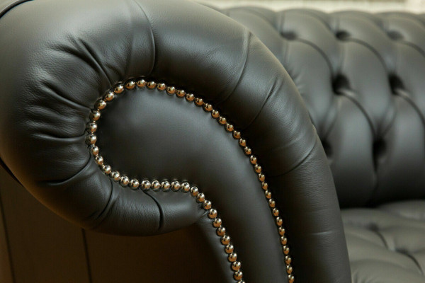 Groue Chesterfield 4-Sëtzer Grouss Sofa Couch Textil Lieder Polster Sofas