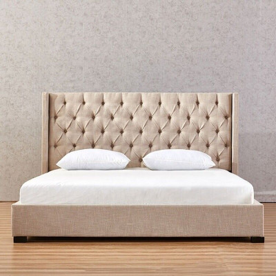 Beige Schlofschlofzëmmer Better gepolstert Bett Chesterfield Textilstoff Nei