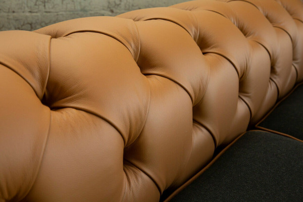 Braune Chesterfield Canapé 4 Sëtzer Sofa Samt Lieder Design