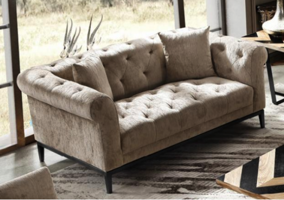 Gemittleche beige Chesterfield Drësëtzer Wunnzëmmer Couch
