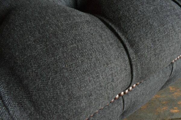 Groue Chesterfield Dräisëtzer Luxus Wunnzëmmer 3er Sofa