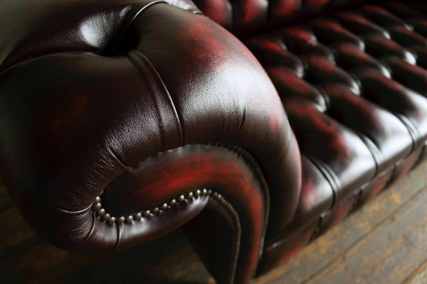 Bordaux Chesterfield Drësëtzer Luxus Wunnzëmmer 3er Canapé