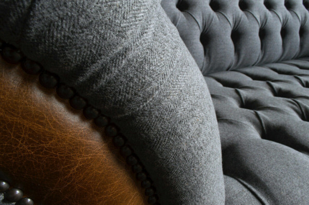 Edle gro dass Chesterfield Dräisëtzer Luxus Wunnzëmmer 3er Sofa