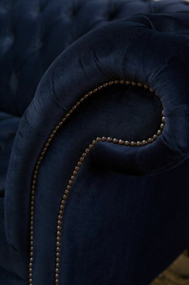 Dunkelbloën Chesterfield Dräi-Sëtzer Modern Wunnzëmmer Luxus Canapé