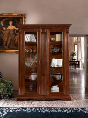 Klassesch Vitrinneschaf Vitrinnëschaf Vitrine Glasschauffar Barock Rokoko Massivholz