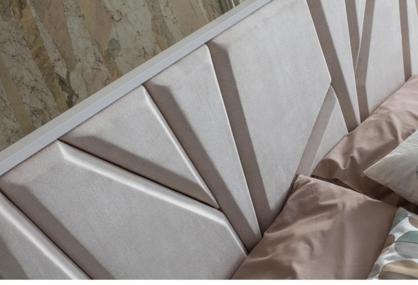 Schlofzëmmer Set Luxus Bett 2x Nuetsdësch Kleederschaf 4 Deeler Miwwelen