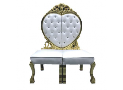 Chesterfield Troun Still Kinnekleche Polster Samt Léif Häerz Antik Stil Still