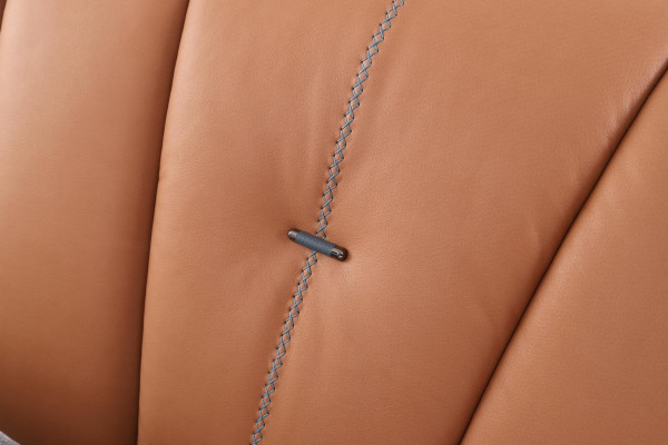 Duebelbett Ehe-Bett Designerbett NEI 180x200cm Designer Polsterbett Bett