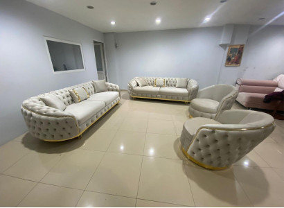 Designer Wunnzëmmer Set besteet aus 2x 3-Sëtzer Sofas+2x Sessel 4 Stécker.
