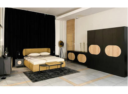 Schlofzëmmer Set Bett 2x Nuetsdëscher 2x Kommode Kleederschaf Hocker 7-Deeler.