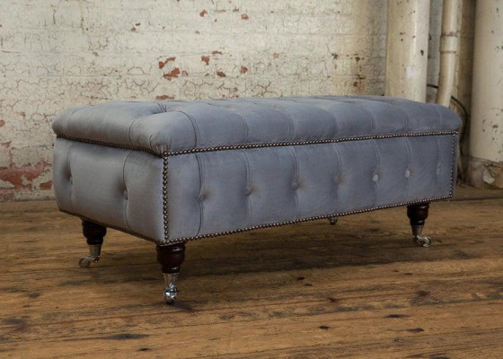 Chesterfield Hocker Fouss Sëtz Polster Ottoman Niewent Détente Textil Lieder Nei