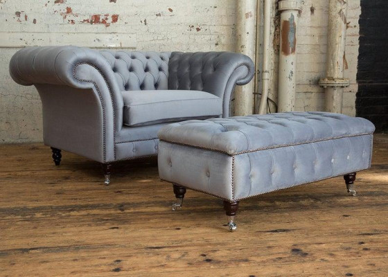 Chesterfield Hocker Fouss Sëtz Polster Ottoman Niewent Détente Textil Lieder Nei