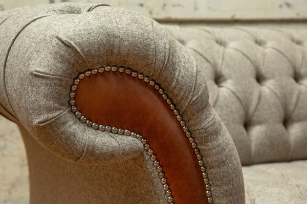 Chesterfield 3-Sëtzer Klassesch Luxus Barock Rokoko Couch Sofa Textil Couch