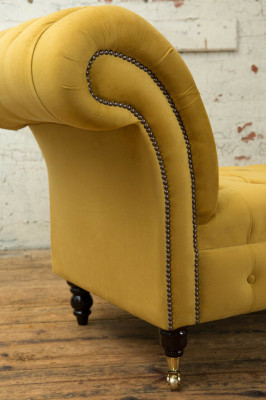 Chesterfield Sofa 1,5 SITZER Polster Designer Sofas Canapé Ensembel Bank Sitz