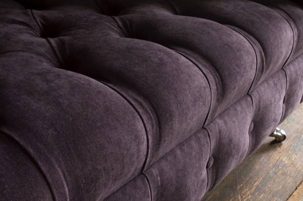 Chesterfield Still Couch Polster Canapé Couchen 1,5-Sëtzer Einsëtzeger Lila Textil