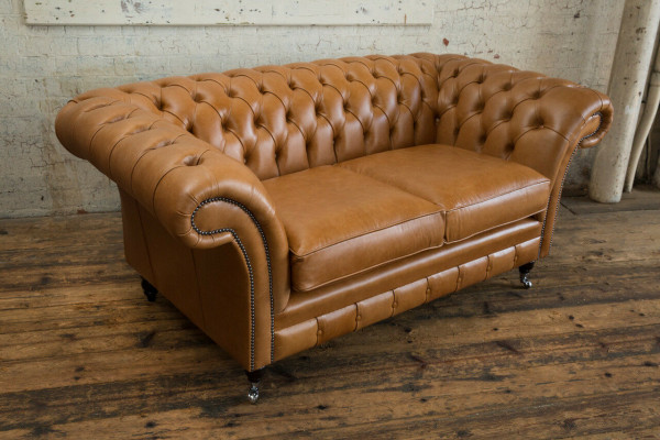 Chesterfield Design Luxus Polster Sofa Couch Sëtz Garnitur Lieder Textil Brong