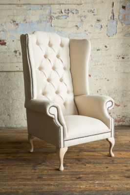 Chesterfield Ousseressel Anzelsëtz Sofa Couch Polster Samt Lieder Stoff Relax Nei