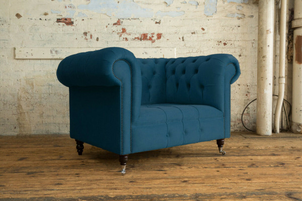 Sesselen, Clubsesselen, Loungesselen, Cocktailsesselen, Sofas, Couchen, Fernsem, Stoff, Textil.