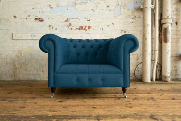 Sesselen, Clubsesselen, Loungesselen, Cocktailsesselen, Sofas, Couchen, Fernsem, Stoff, Textil.
